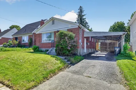 18 Bergen Road Toronto ON M1P 1R9