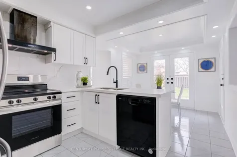 33 Billings Street Whitby ON L1N 9C1
