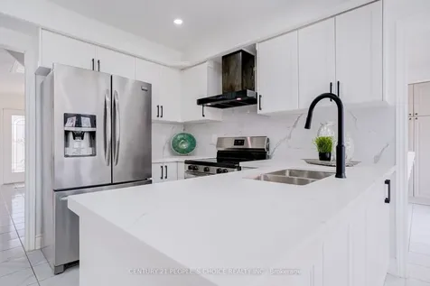 33 Billings Street Whitby ON L1N 9C1