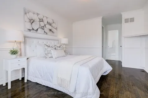 33 Billings Street Whitby ON L1N 9C1