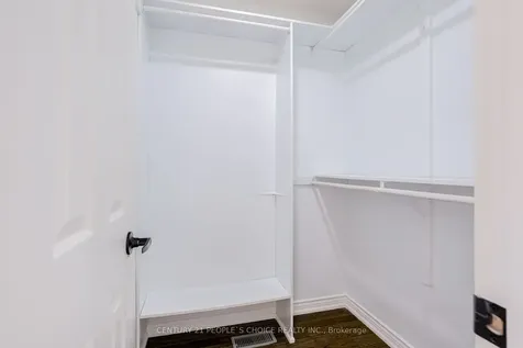 33 Billings Street Whitby ON L1N 9C1