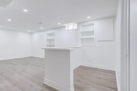 33 Billings Street Whitby ON L1N 9C1