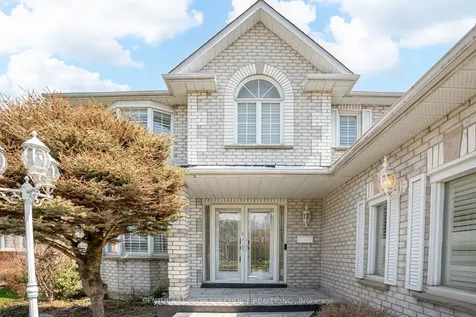 33 Billings Street Whitby ON L1N 9C1
