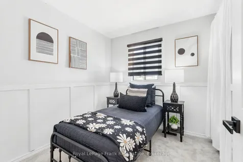 72 Broadlands Crescent Clarington ON L1E 1R1