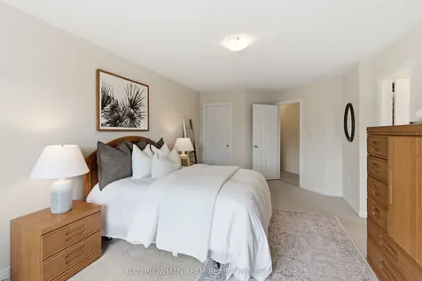 19 Davidson Street Whitby ON L1P 1V9