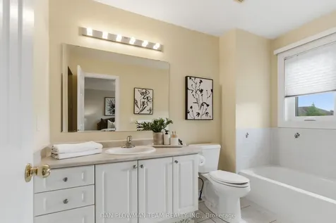 19 Davidson Street Whitby ON L1P 1V9
