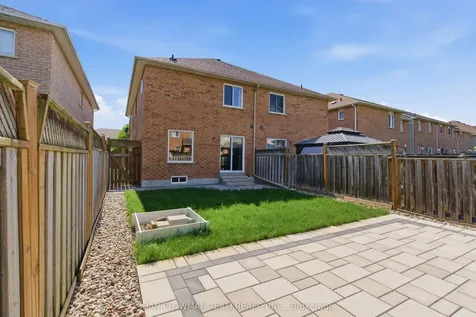 19 Davidson Street Whitby ON L1P 1V9