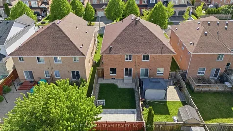 19 Davidson Street Whitby ON L1P 1V9