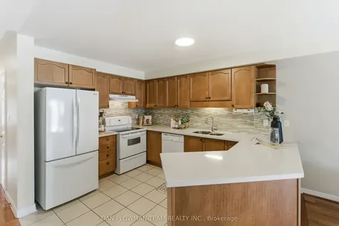 19 Davidson Street Whitby ON L1P 1V9