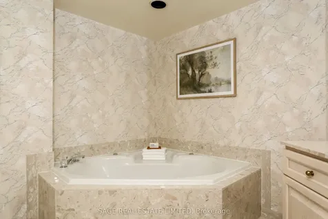 10 Guildwood Parkway Toronto ON M1E 5B5