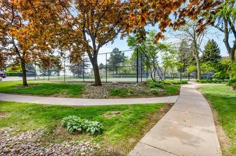 10 Guildwood Parkway Toronto ON M1E 5B5
