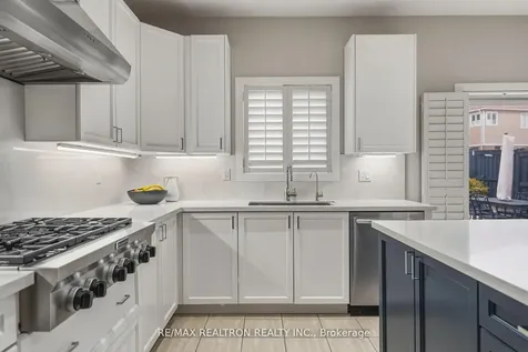 1747 Goldsmith Drive Oshawa ON L1K 0R3
