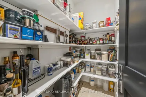 1747 Goldsmith Drive Oshawa ON L1K 0R3