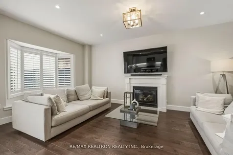 1747 Goldsmith Drive Oshawa ON L1K 0R3