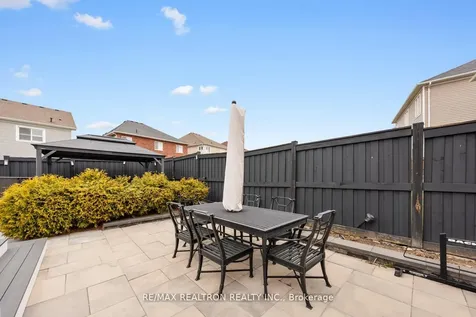 1747 Goldsmith Drive Oshawa ON L1K 0R3