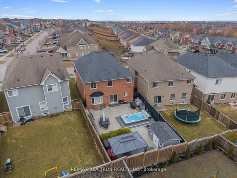 1747 Goldsmith Drive Oshawa ON L1K 0R3