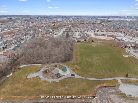 1747 Goldsmith Drive Oshawa ON L1K 0R3