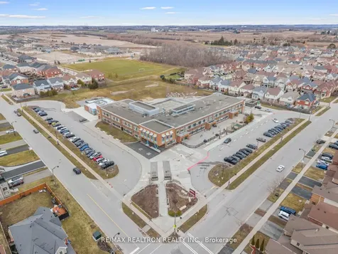 1747 Goldsmith Drive Oshawa ON L1K 0R3