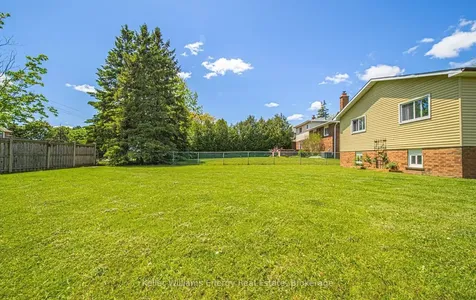 60 Habitant Crescent Whitby ON L1P 1E2