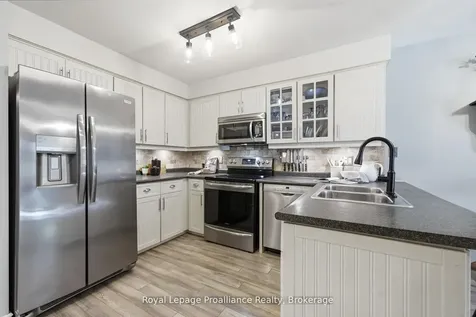 4 Henderson Drive Whitby ON L1N 7Y2