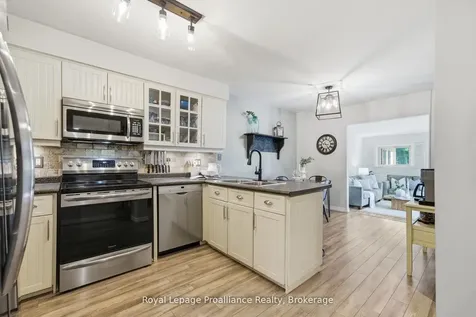 4 Henderson Drive Whitby ON L1N 7Y2