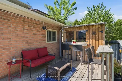 4 Henderson Drive Whitby ON L1N 7Y2
