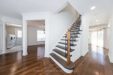 1609 Major Oaks Road Pickering ON L1X 2G9