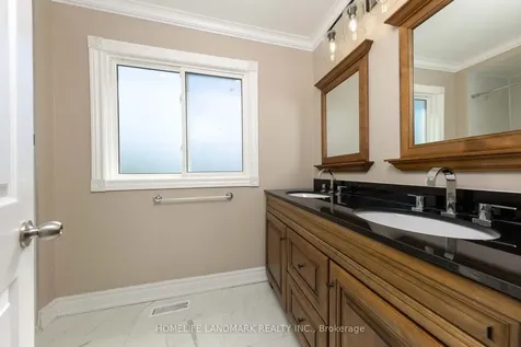 1609 Major Oaks Road Pickering ON L1X 2G9