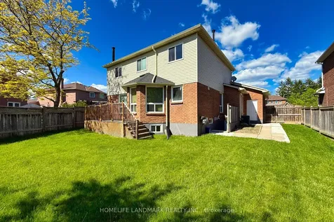 1609 Major Oaks Road Pickering ON L1X 2G9