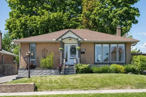 702 Gilbert Street W Whitby ON L1N 1S2
