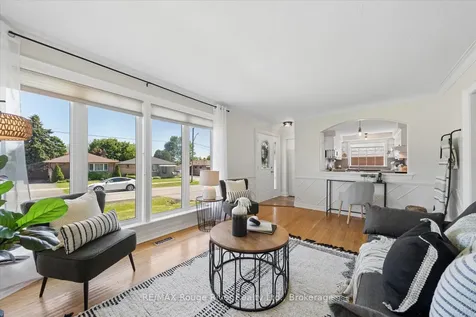 702 Gilbert Street W Whitby ON L1N 1S2