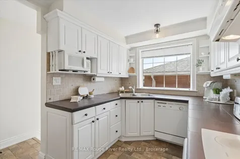 702 Gilbert Street W Whitby ON L1N 1S2
