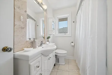 702 Gilbert Street W Whitby ON L1N 1S2
