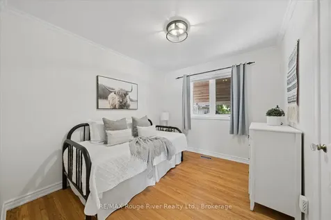 702 Gilbert Street W Whitby ON L1N 1S2