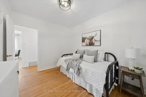 702 Gilbert Street W Whitby ON L1N 1S2