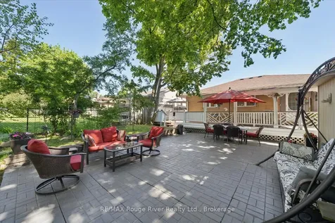 702 Gilbert Street W Whitby ON L1N 1S2