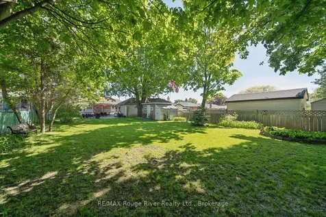 702 Gilbert Street W Whitby ON L1N 1S2