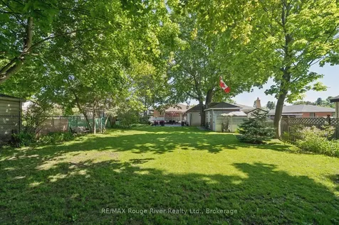 702 Gilbert Street W Whitby ON L1N 1S2