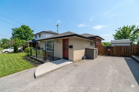 90 Keewatin Street S Oshawa ON L1H 6Z1