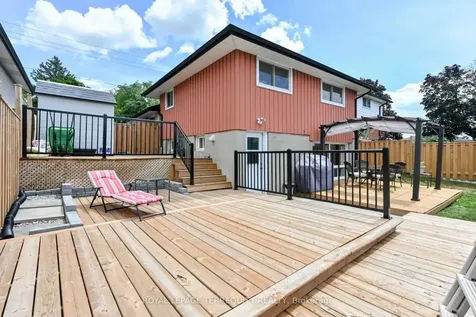 90 Keewatin Street S Oshawa ON L1H 6Z1