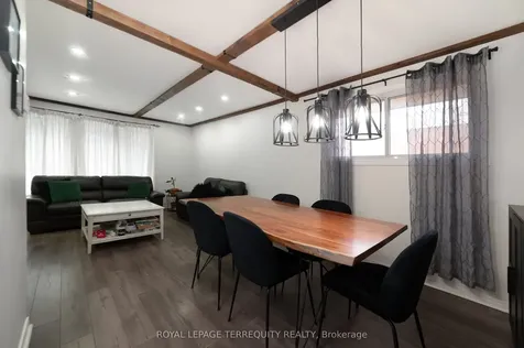 90 Keewatin Street S Oshawa ON L1H 6Z1