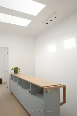 523 Craven Road Toronto ON M4L 2Z6