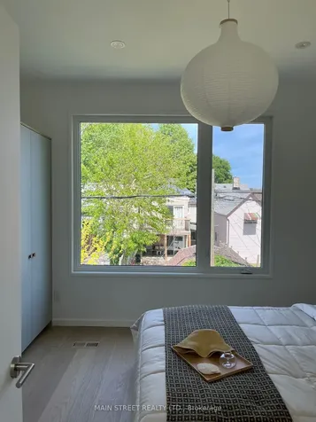 523 Craven Road Toronto ON M4L 2Z6