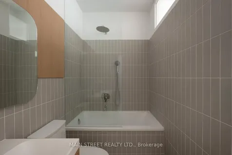 523 Craven Road Toronto ON M4L 2Z6