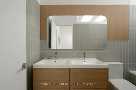 523 Craven Road Toronto ON M4L 2Z6