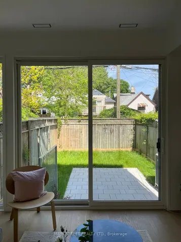 523 Craven Road Toronto ON M4L 2Z6