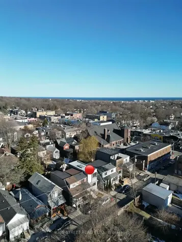 523 Craven Road Toronto ON M4L 2Z6