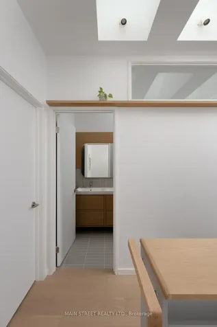 523 Craven Road Toronto ON M4L 2Z6