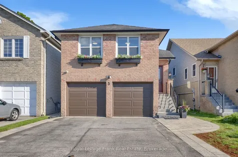 5 Empire Crescent Clarington ON L1E 1E3