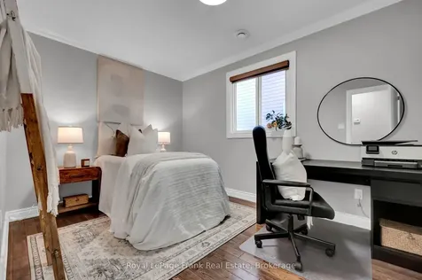 5 Empire Crescent Clarington ON L1E 1E3